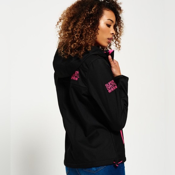 SUPERDRY Original Windtrekker Japan Black & pink Hooded Jacket Sz Medium - Picture 3 of 16